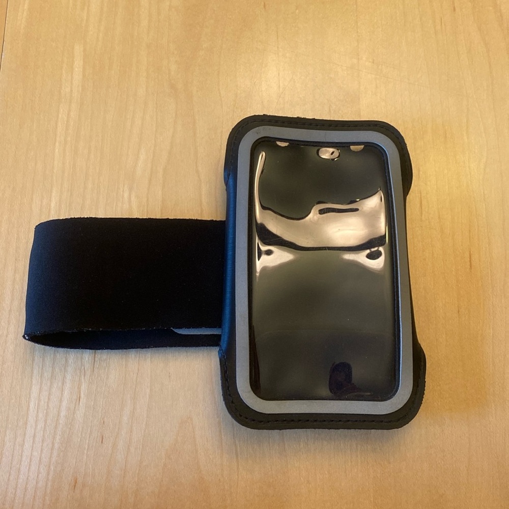 IiHome Phone Holder Armband!
